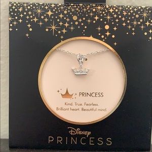 ✨Dainty Disney crystal crown necklace✨